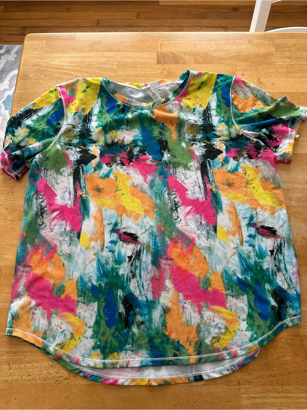 Lululemon short sleeve shirt size 12